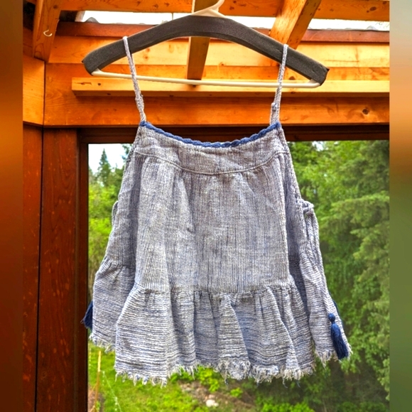 Cropped swing peplum cami - Picture 2 of 5